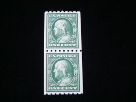 U.S. Scott #390 Pair Mint Never Hinged Benjamin Franklin