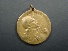 1916 Verdun On Ne Passe Pas Bronze Medal By Vernier 27mm, 8.15 Grams