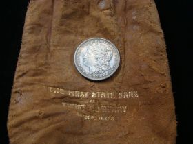 The First State Bank & Trust Co. Snyder Texas Antique Leather Bank Bag