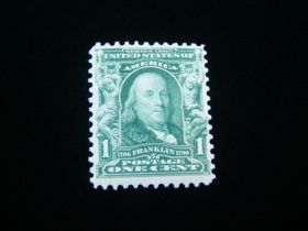 U.S. Scott #300 Mint Never Hinged Franklin 02